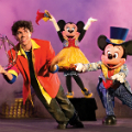 Mickey's Magic Show - o superproductie Disney Live! in premiera pentru Romania, in regia uneia dintre cele mai premiate echipe de creatie din industria de live entertainment! Mickey's Magic Show - o superproductie Disney Live! in premiera pentru Romania, in regia uneia dintre cele mai premiate echipe de creatie din industria de live entertainment!