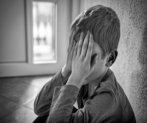 7 din 10 adolescenti au apelat la serviciile de terapie ale Salvati Copiii pentru tulburari de anxietate