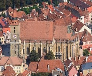Ce stim despre Biserica Neagra, cel mai mare edificiu de cult in stil gotic din sud-estul Europei