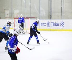 Prima editie a Ligii de Hochei pentru Copii, organizata de Fundatia Tiriac, si-a desemnat echipele castigatoare