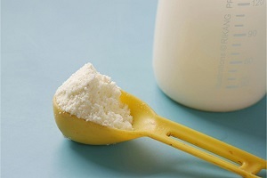 Secretele productiei de lapte praf bio: ce nu iti spune eticheta