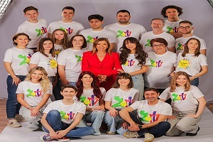 Mirela Retegan participa la Asia Express alaturi de fiica sa, Maya. Gasca Zurli merge mai departe cu aceeasi energie si responsabilitate fata de copii si parinti. Mirela Retegan participa la Asia Express alaturi de fiica sa, Maya. Gasca Zurli merge mai departe cu aceeasi energie si responsabilitate fata de copii si parinti.