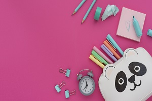 Back to school in stilul tau: personalizeaza-ti rechizitele ca un artist