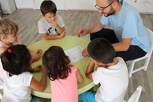 Locul unde invatarea limbii engleze devine o aventura pentru minte si inima - EKA