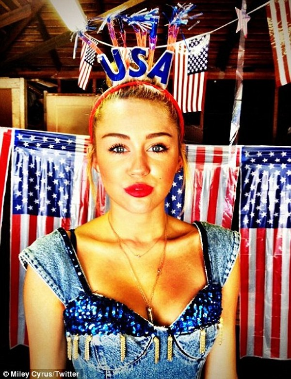 Miley Cyrus celebreaza 4 iulie