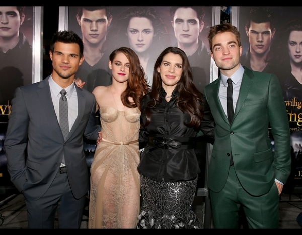 Stephanie Mayer si distributia Twilight