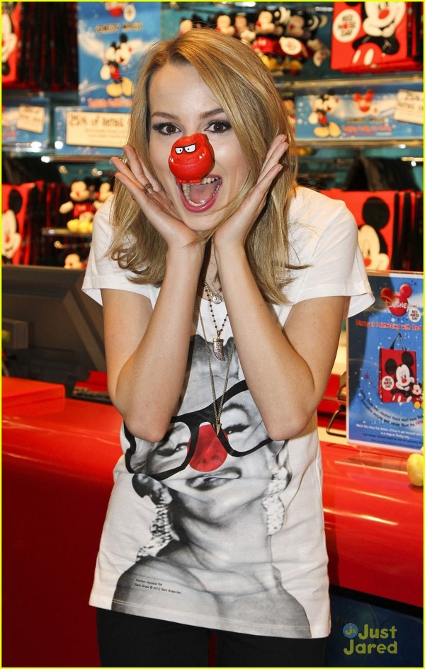 Bridgit Mendler se promoveaza in Marea Britanie