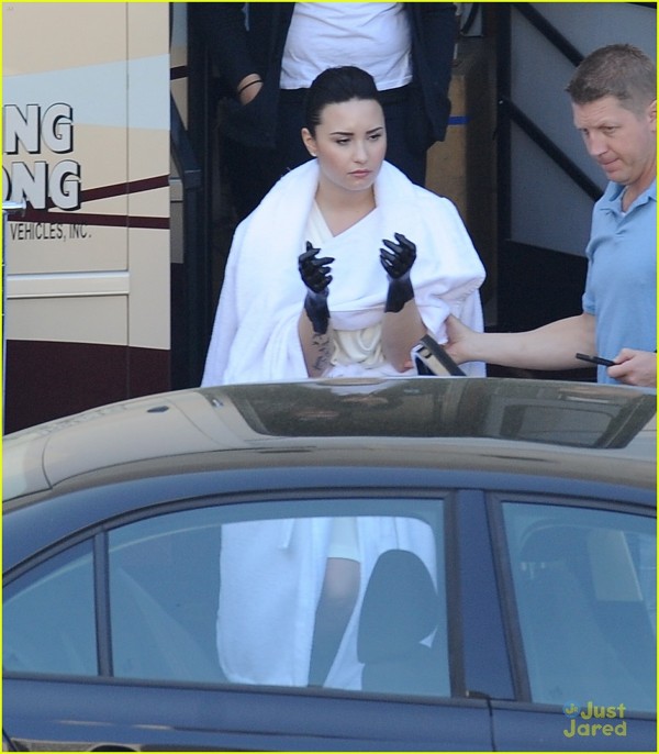 Demi Lovato la filmarile pentru videoclipul "Heart attack"