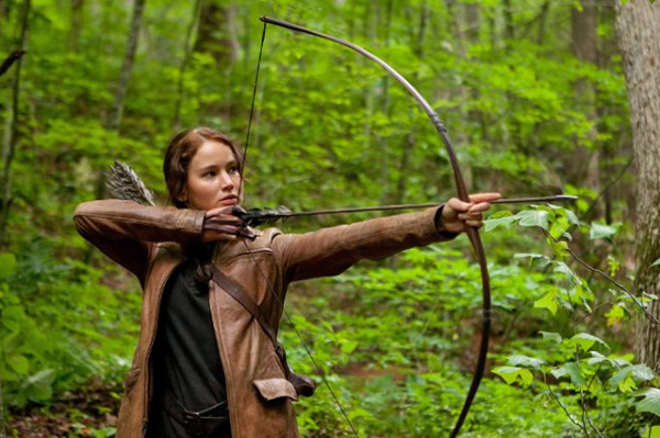Jennifer Lawrence in rolul lui Katniss