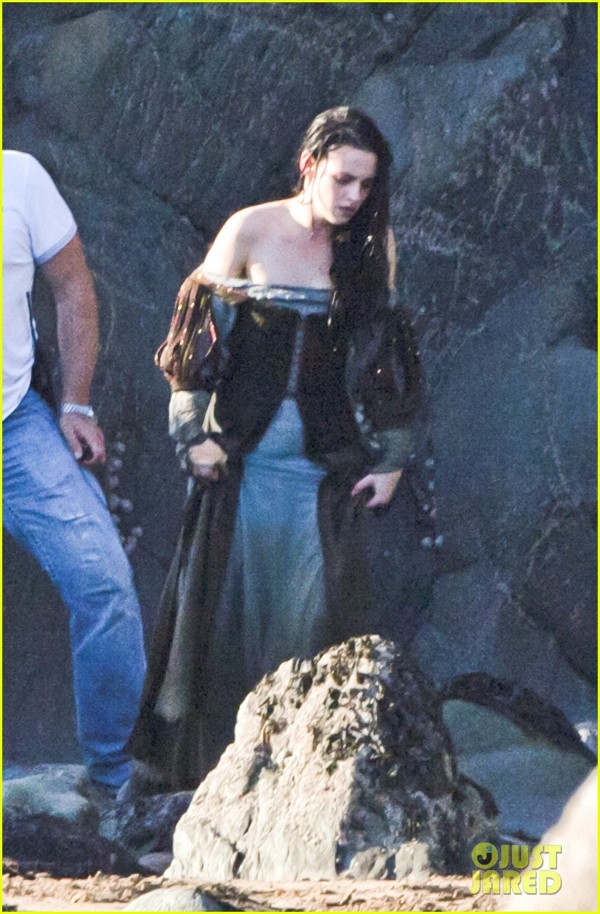 Kristen Stewart, Alba-ca-Zapada Kristen Stewart, Alba-ca-Zapada