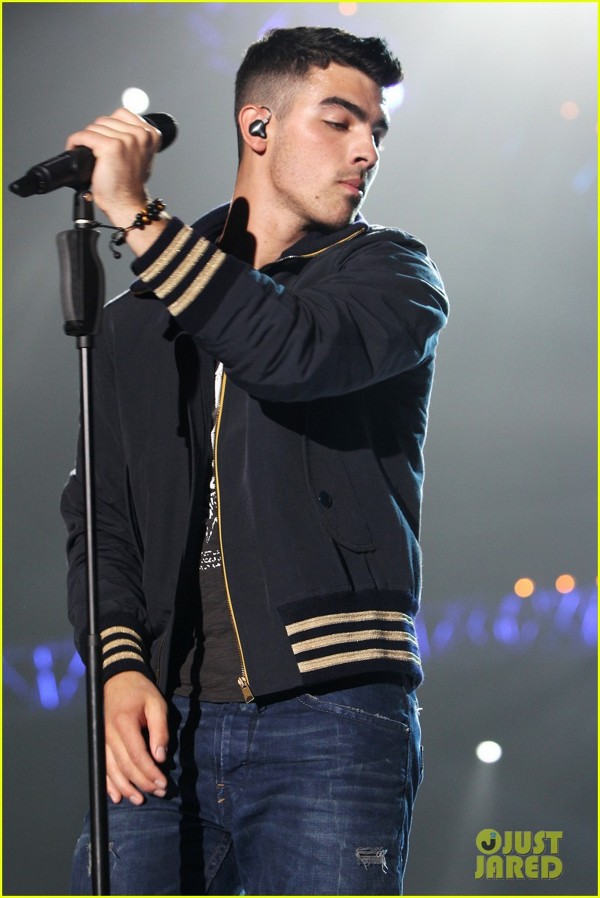 Joe Jonas - Premiile BBC Radio 1