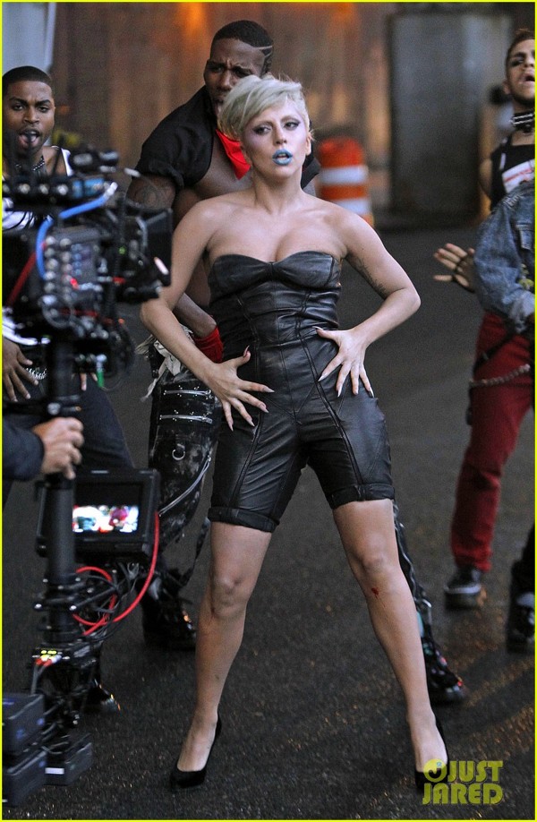 Lady Gaga filmeaza in Harlem "Marry the night"
