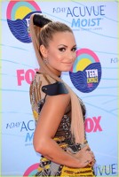 Demi Lovato pe covorul rosu la Teen Choice Awards 2012
