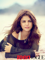 Selena Gomez, pictorial pentru Teen Vogue