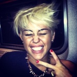 Miley Cyrus are o freza noua