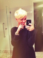 Miley Cyrus are o tunsoare noua!