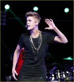 Justin Bieber a cantat la KIIS FM’s 2012 Jingle Ball