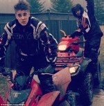 Justin Bieber si Lil Twist la o plimbare cu atv-ul