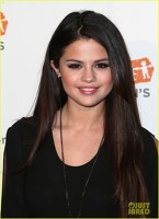 Selena Gomez la serata Alliance for children