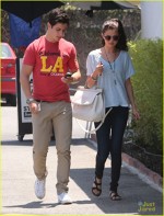 Selena Gomez a iesit in oras cu David Henrie