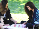 Selena Gomez, Mandy Cornett si Gracie Collins