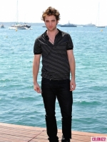 Robert Pattinson la mare