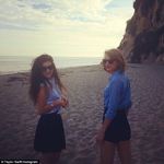Taylor Swift si Lorde pe plaja