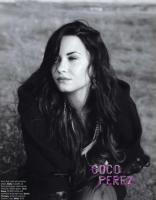 Demi Lovato - photoshoot pentru revista Elle