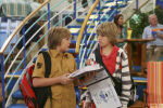 Dylan Sprouse si fratele sau Cole in 'The Suite Life On Deck'