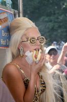 Lady Gaga si un hot dog