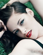 Frumoasa Kristen Stewart intr-un pictorial pentru revista GQ