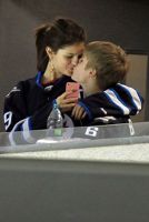 Selena si Justin in Canada, la un meci de hockey