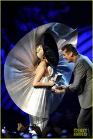 Lady Gaga primeste premiul MTV EMA