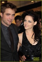 Kristen Stewart si Robert Pattinson la premiera filmului 