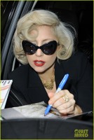 Lady Gaga copia lui Marilyn Monroe