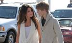 Justin Bieber a inchiriat o sala de cinema pentru Selena Gomez