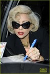 Lady Gaga lanseaza o linie de periute de dinti muzicale