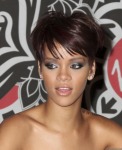 Rihanna, in cautare de iubit