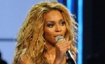 Fostele membre Destiny's Child, Beyonce si Kelly Rowland, se reunesc la X Factor